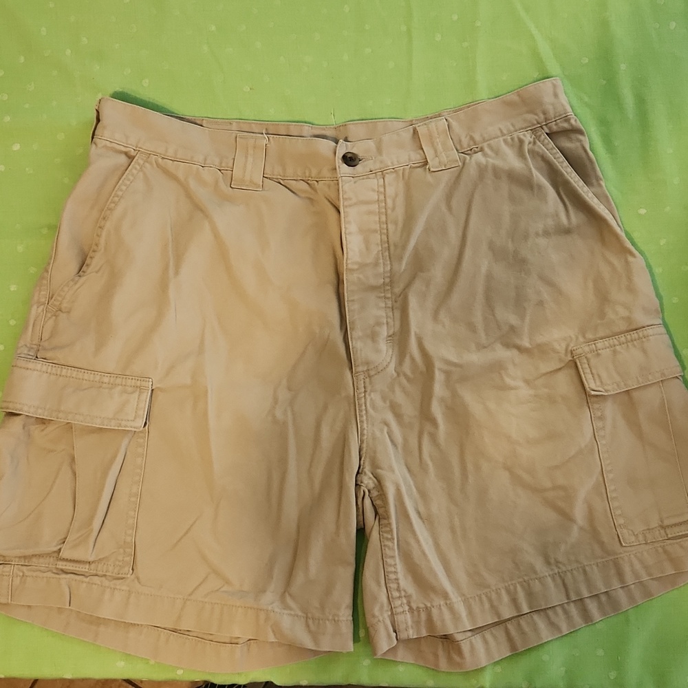 Men's cargo shorts